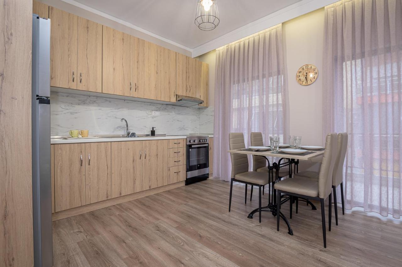 Deluxe Central 2 Bdr Apartment Alexandroupolis Exteriör bild