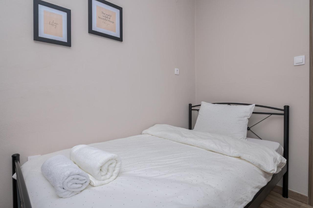 Deluxe Central 2 Bdr Apartment Alexandroupolis Exteriör bild